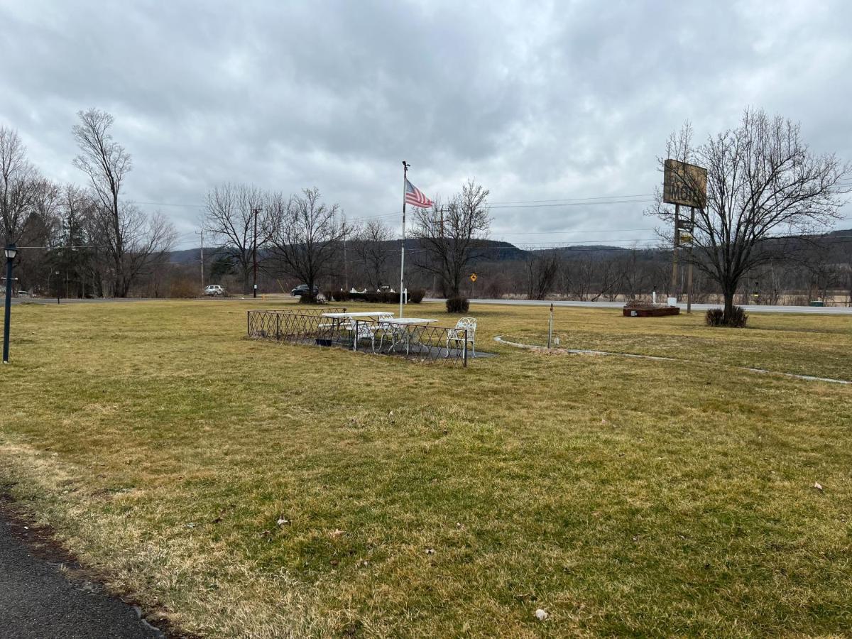 sunrise motel Owego Exterior foto